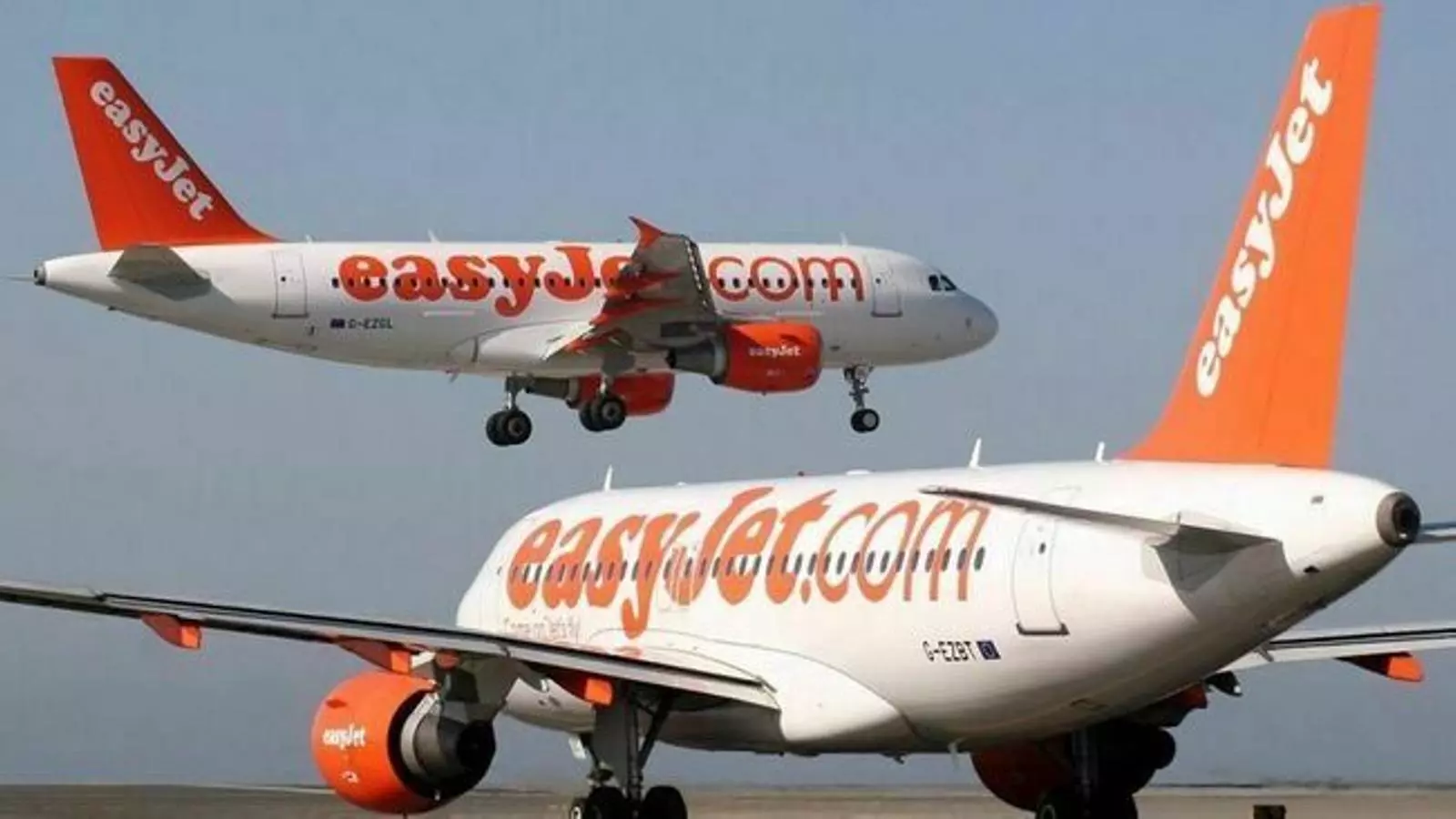 Satisfacció entre els responsables del Consell i d'Easyjet per les xifres d'usuaris durant el primer any de la ruta.