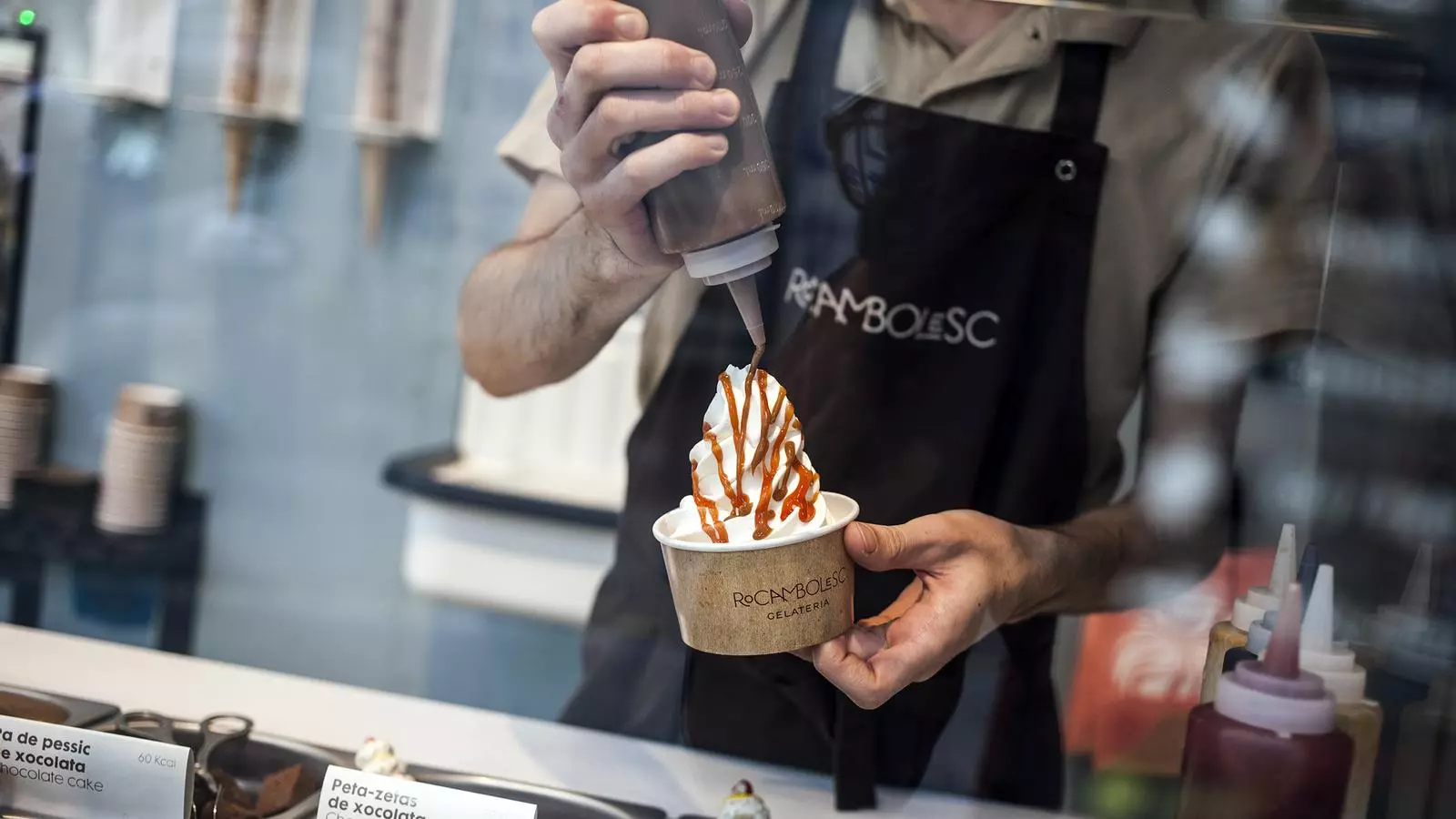Una tarrina de gelat del Rocambolesc