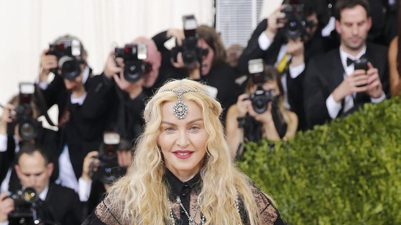 Madonna justifica el seu vestit  del Met com una crítica política