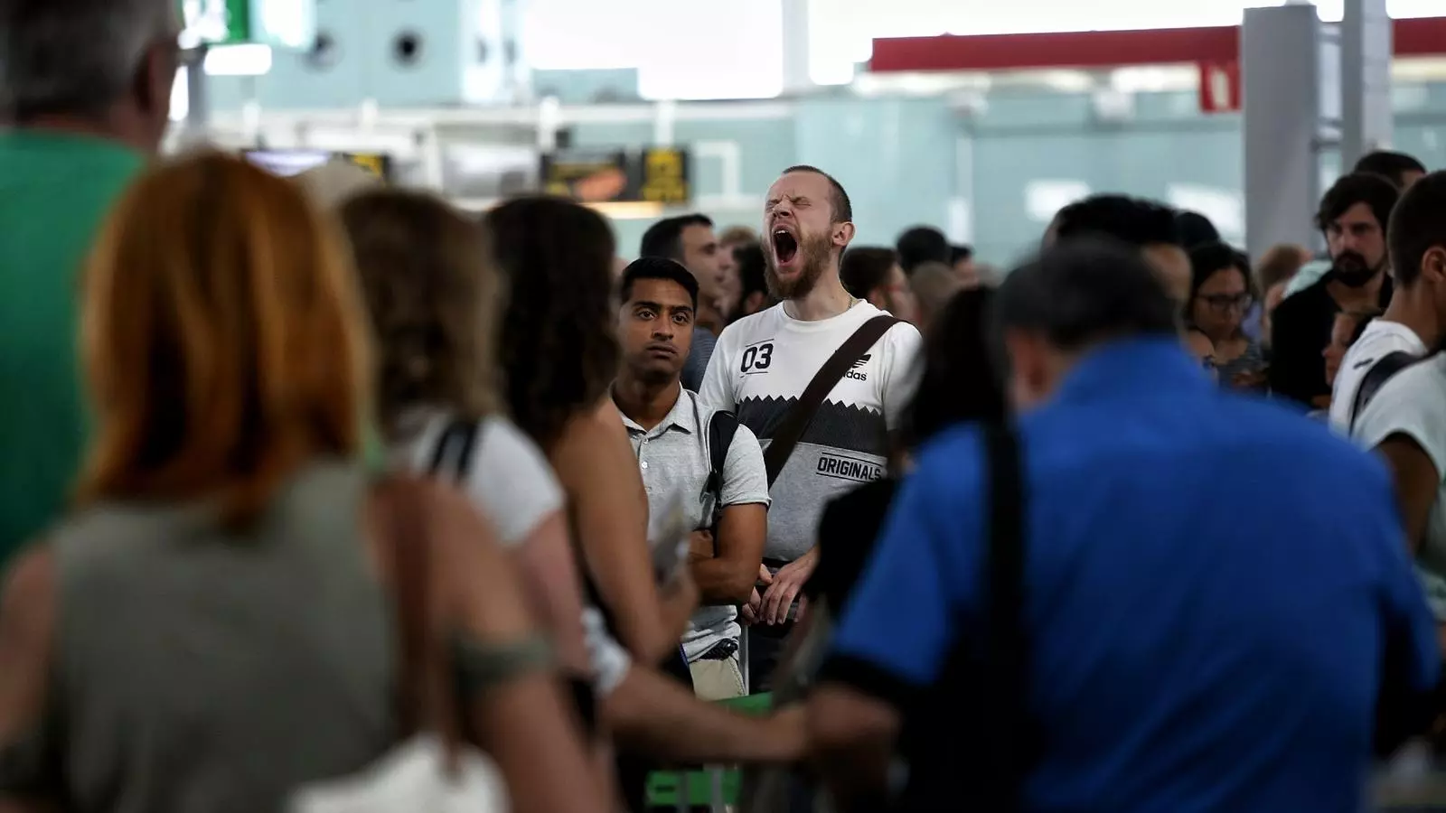 Les cues a l'aeroport del Prat