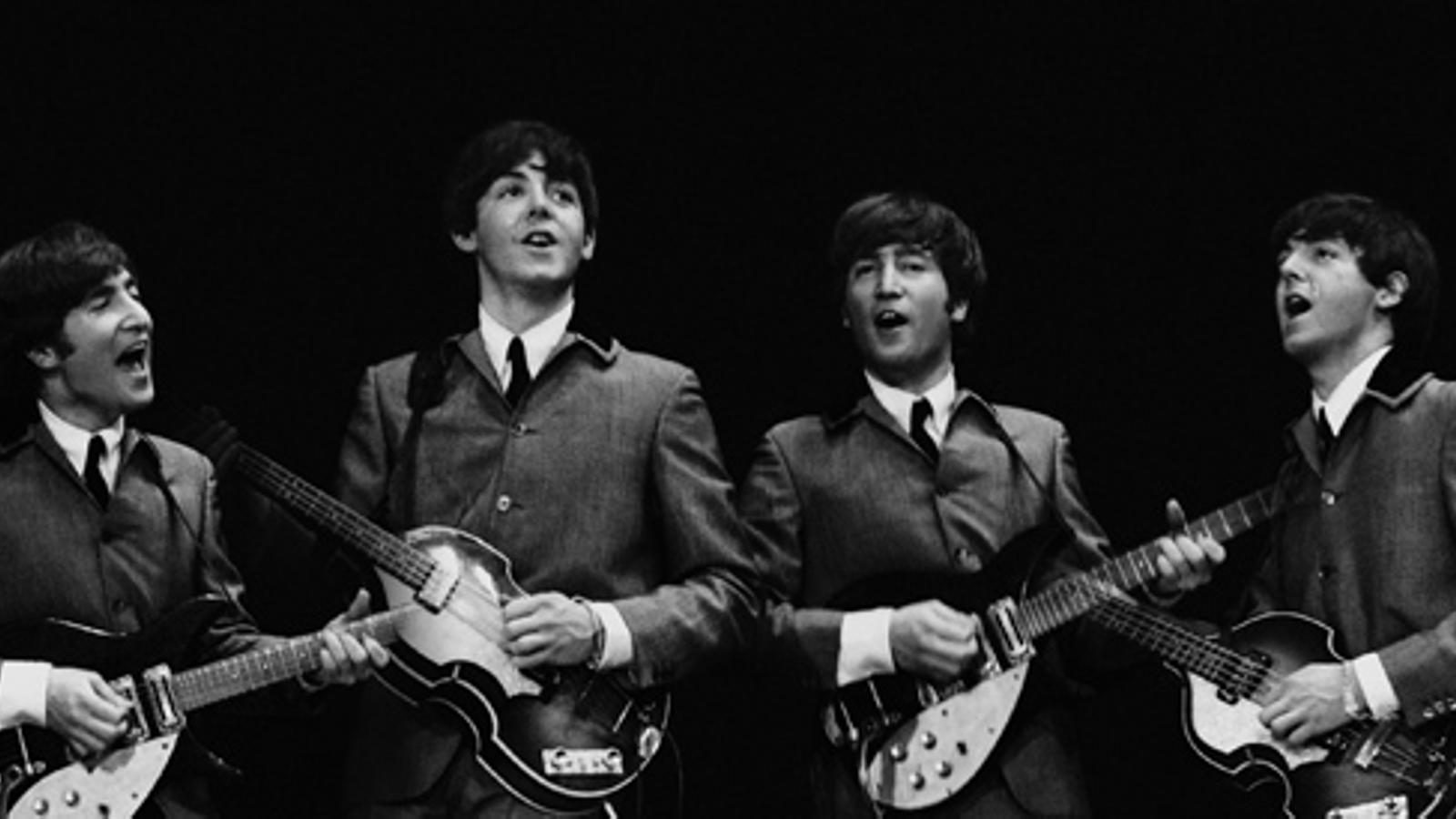 Muntatge del primer concert als EUA dels Beatles. MIKE MITCHELL / EFE