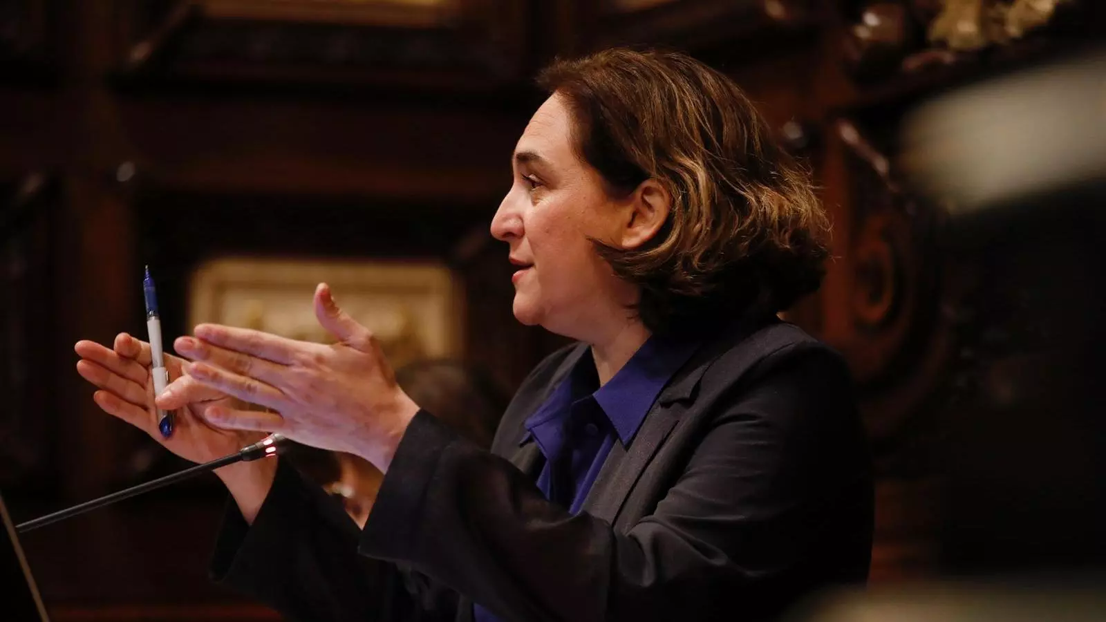 Ada Colau durant el ple
