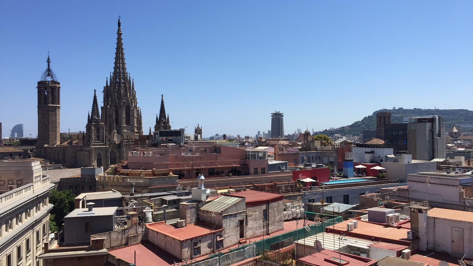 Vistes de la Catedral de Barcelona des de l'hotel H10 Madison