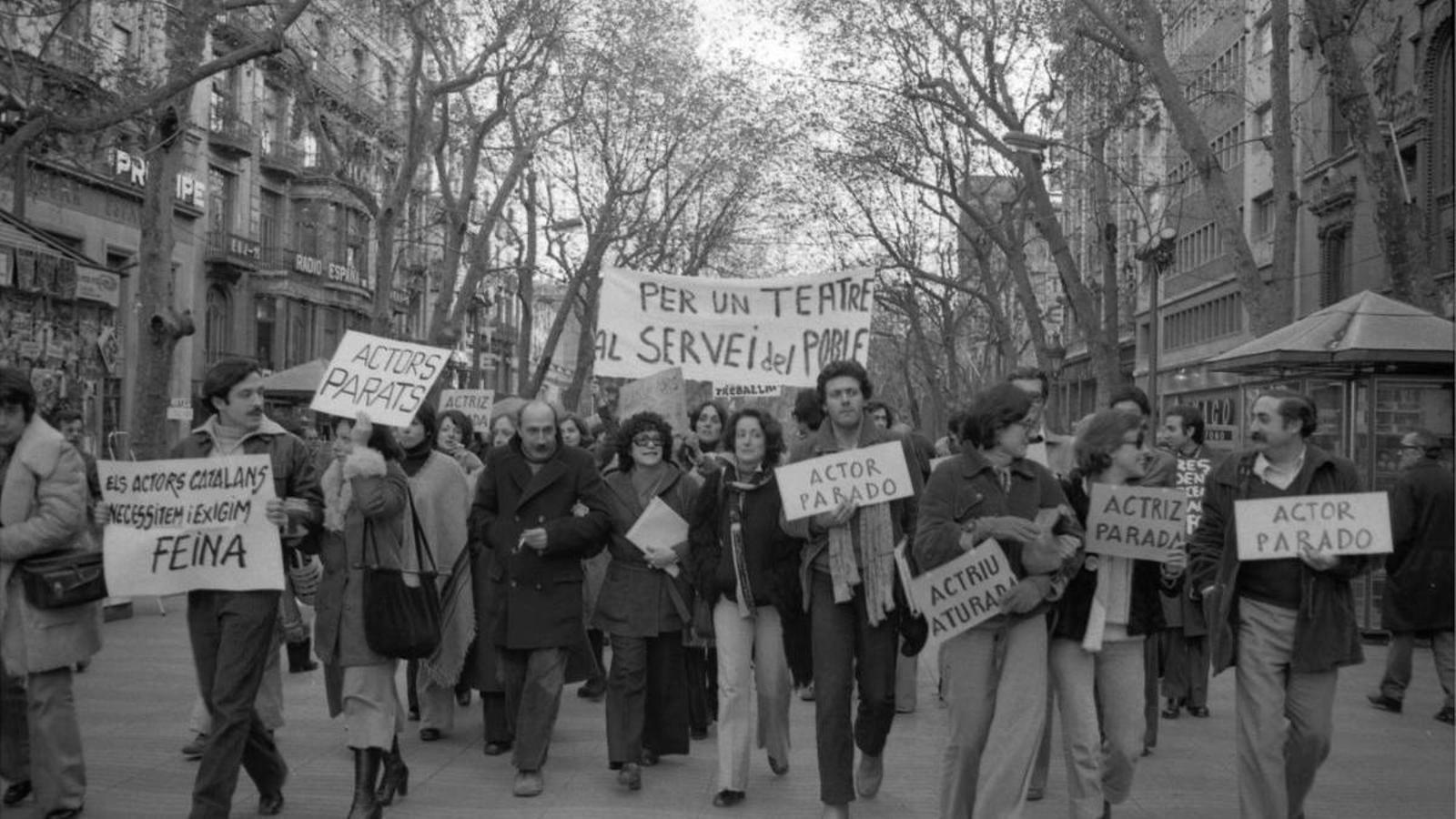 Manifestación de la Asamblea de Actores y Directores de Barcelona en las Ramblas de Barcelona en 1976