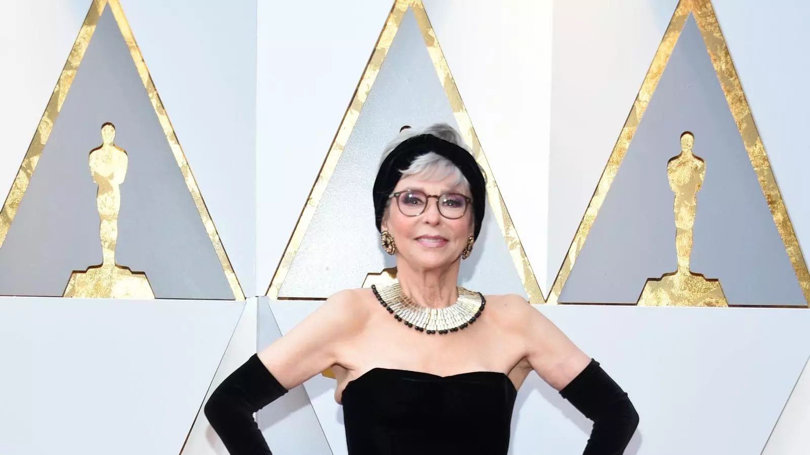 Rita Moreno amb el vestit que portava el 1962