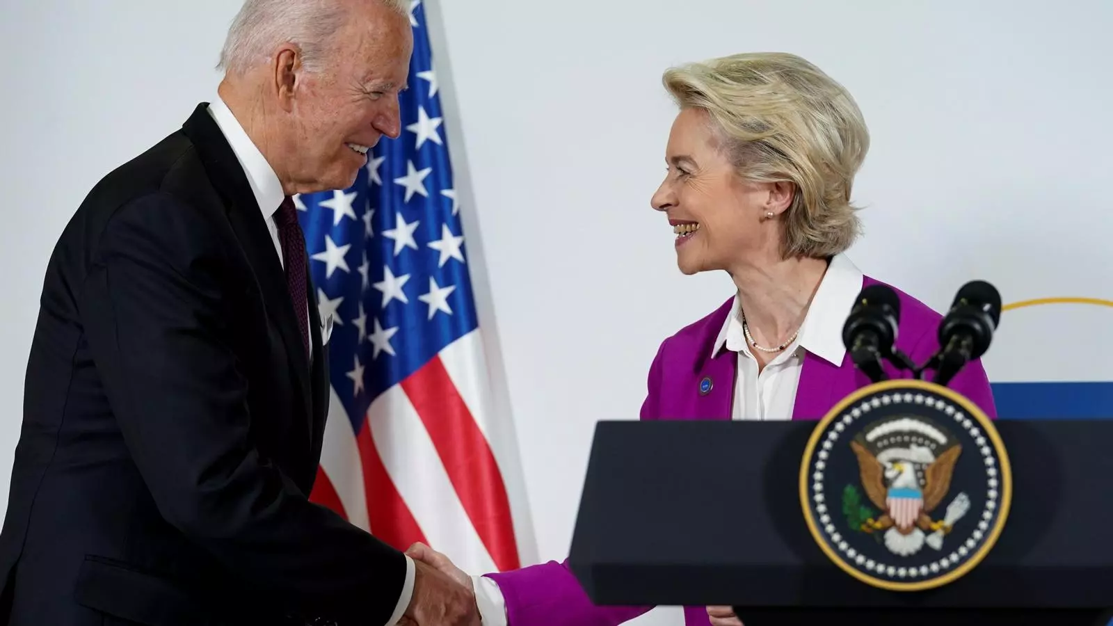 Joe Biden i Ursula Von der Leyen, després d'anunciar l'acord per aparcar els aranzels a l'alumini i l'acer