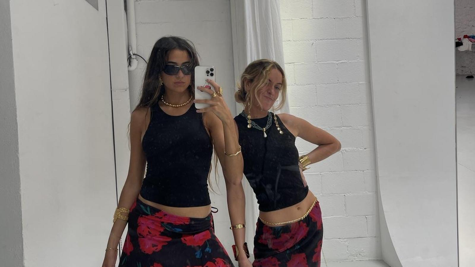 Laia Triquell and Marina Gaspar with clothes from Susmie's