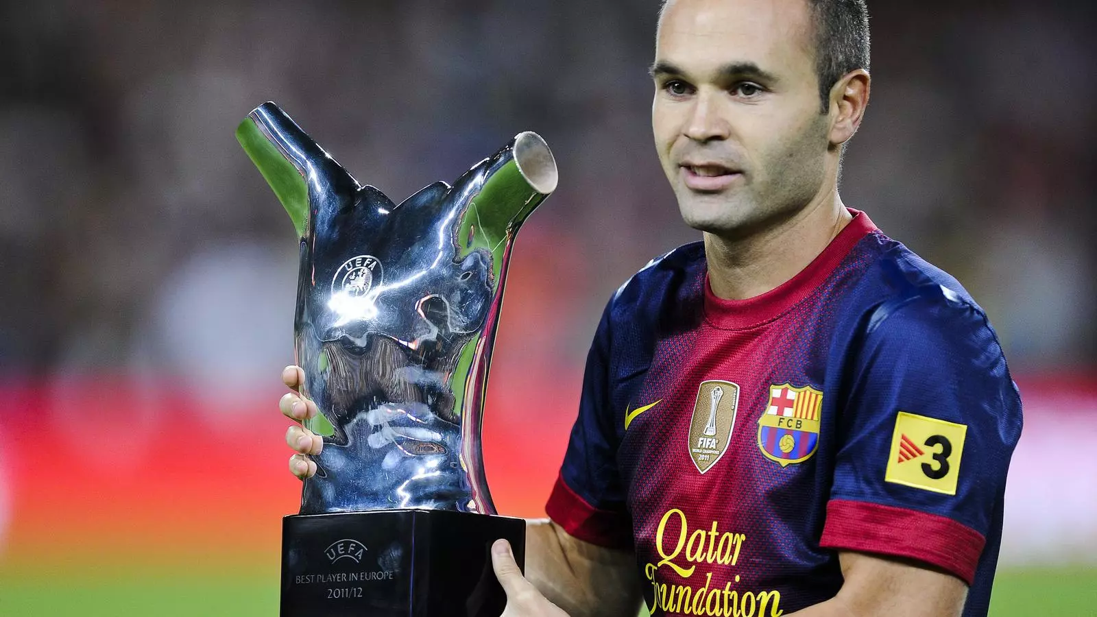 Iniesta ofereix el títol a l'afició