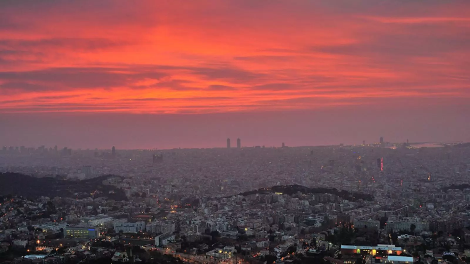 Un dels matins d'aquest mes de gener a Barcelona. ALFONS PUERTAS