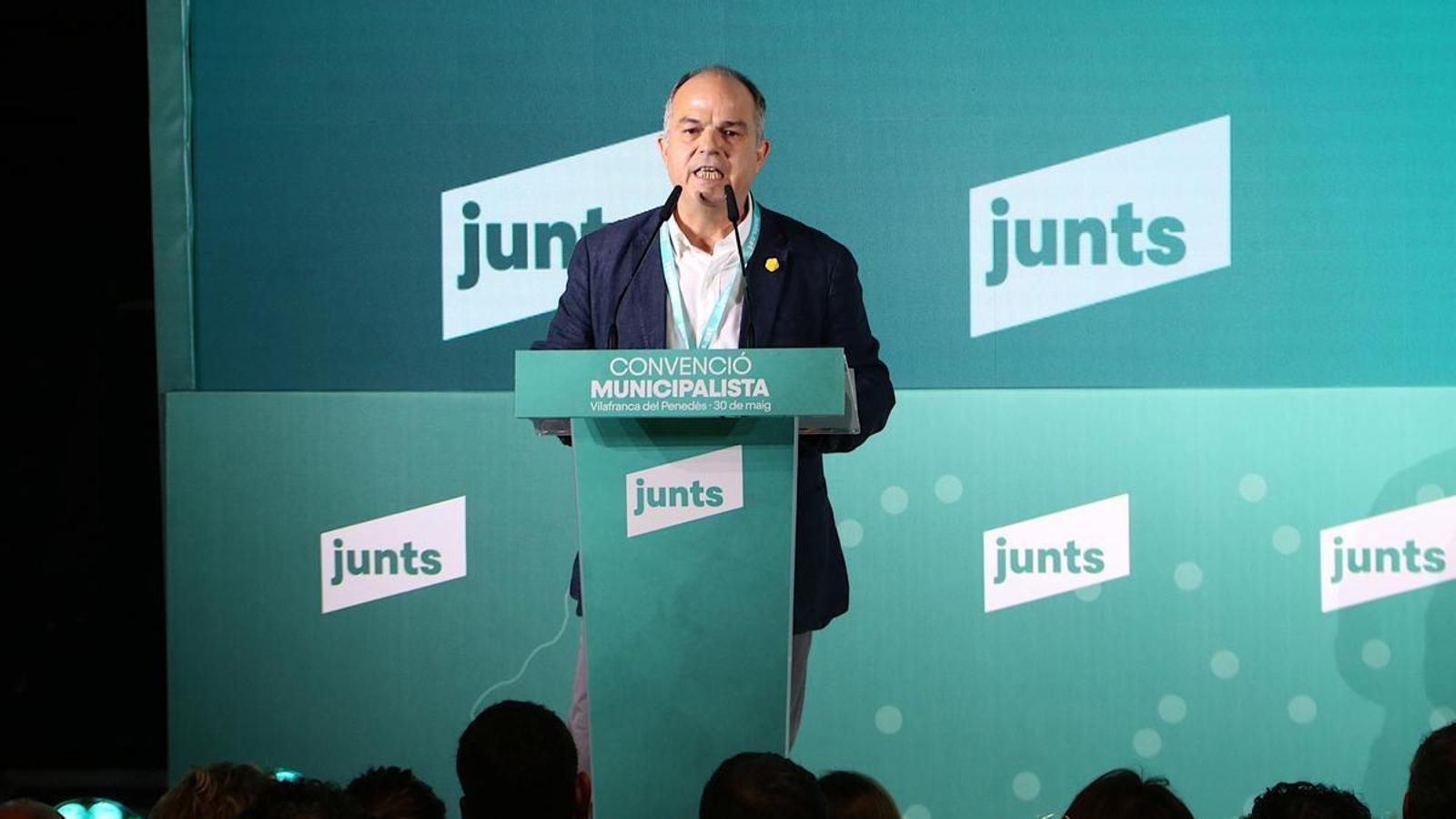 El secretario general de Junts, Jordi Turull, durante su intervención en el Consejo Nacional del partido celebrado en Vilafranca del Penedès
