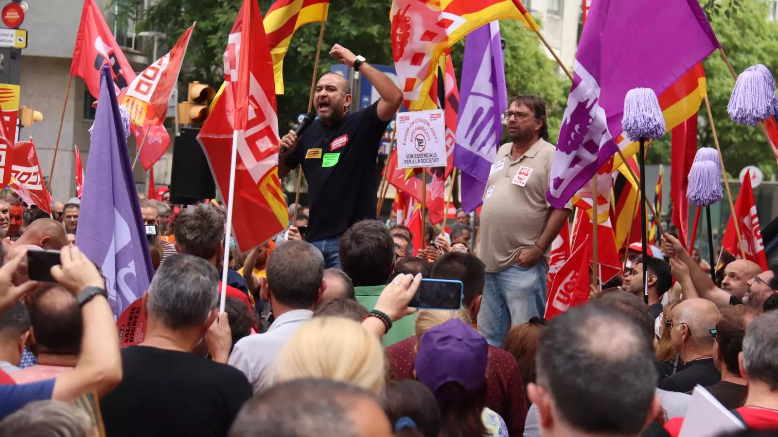 Els secretaris generals a Catalunya de CCOO i la UGT, Javier Pacheco i Camil Ros.