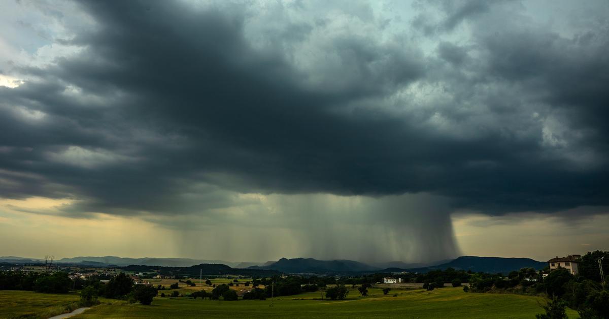 La calor no ha estat tan intensa en aquest inici del cap de setmana, tot i que ens mantenim amb valors tèrmics força superiors als habituals a finals del mes de maig. A ...