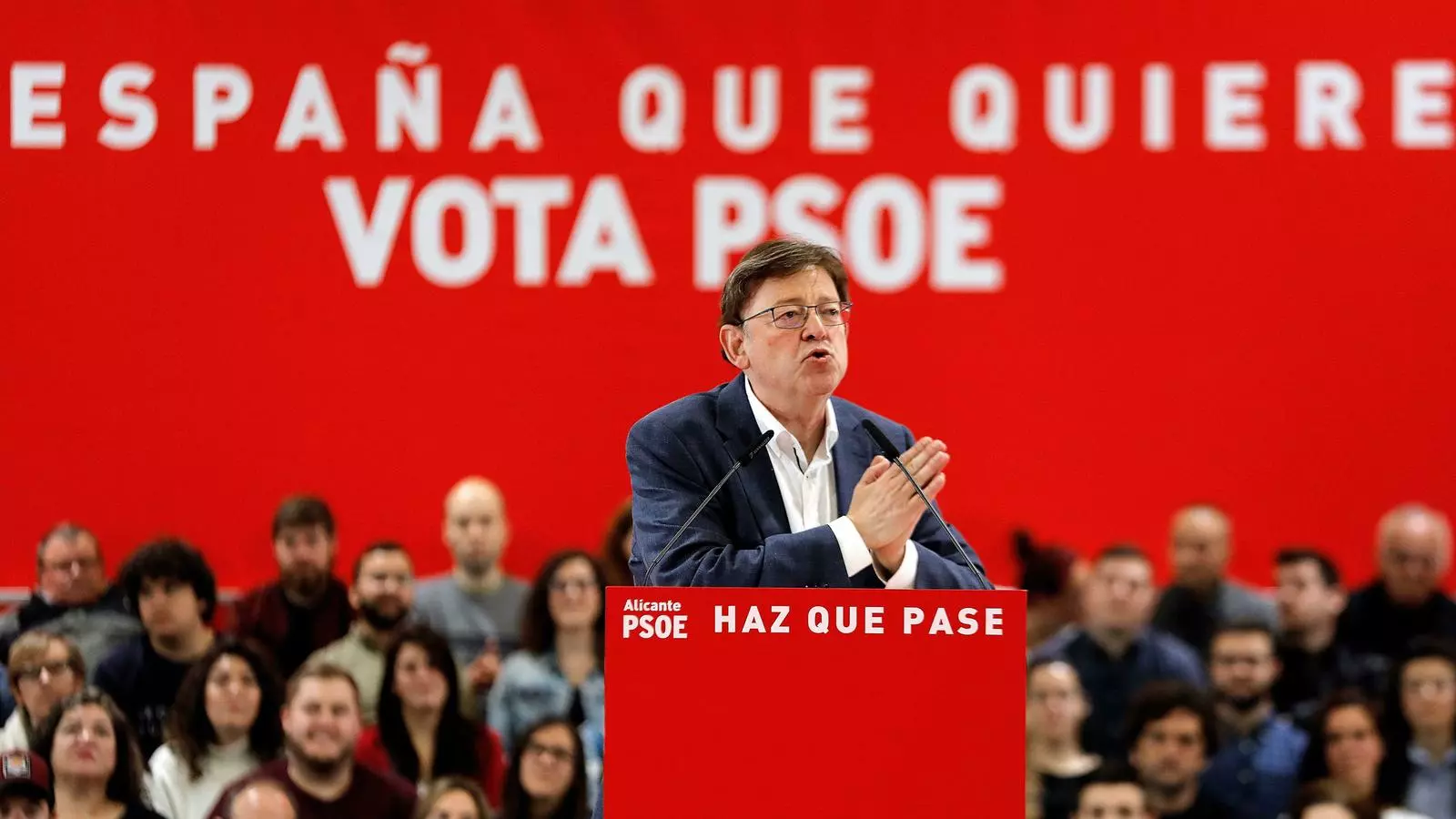 Ximo Puig, candidat a la reelecció a la Generalitat Valenciana, durant la seva intervenció en un acte electoral