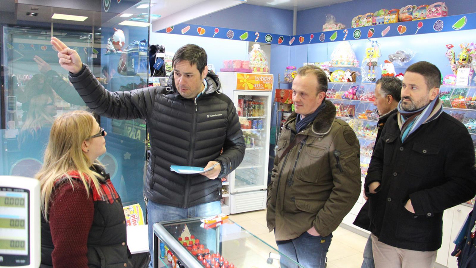 Ld'A ha visitat els comerços / J.D.