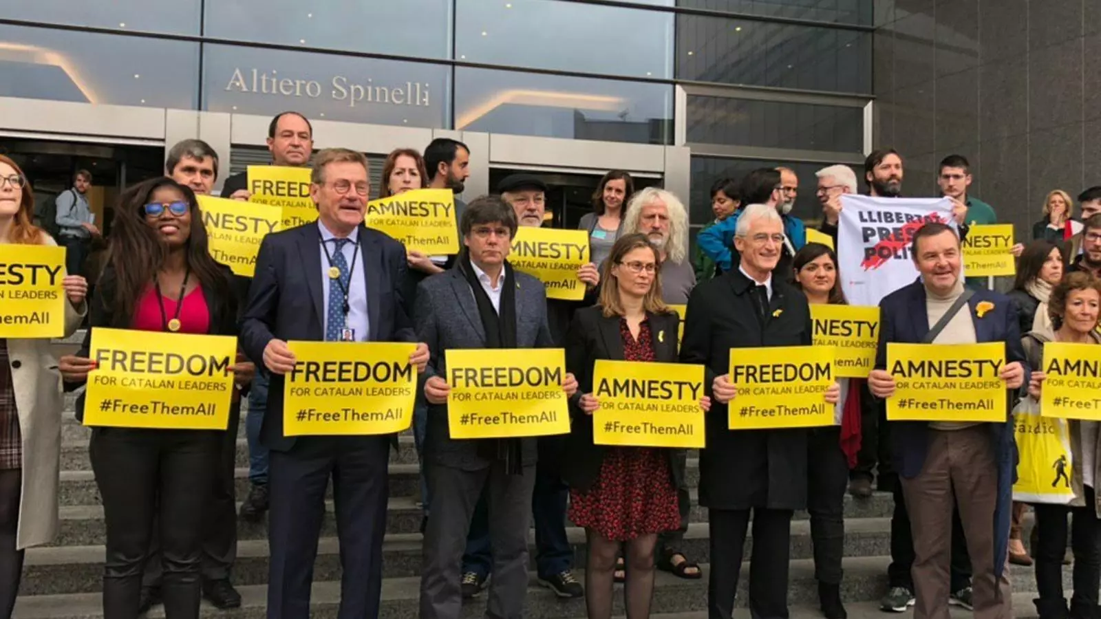 Puigdemont demanarà la restitució dels seus drets com a diputat del Parlament