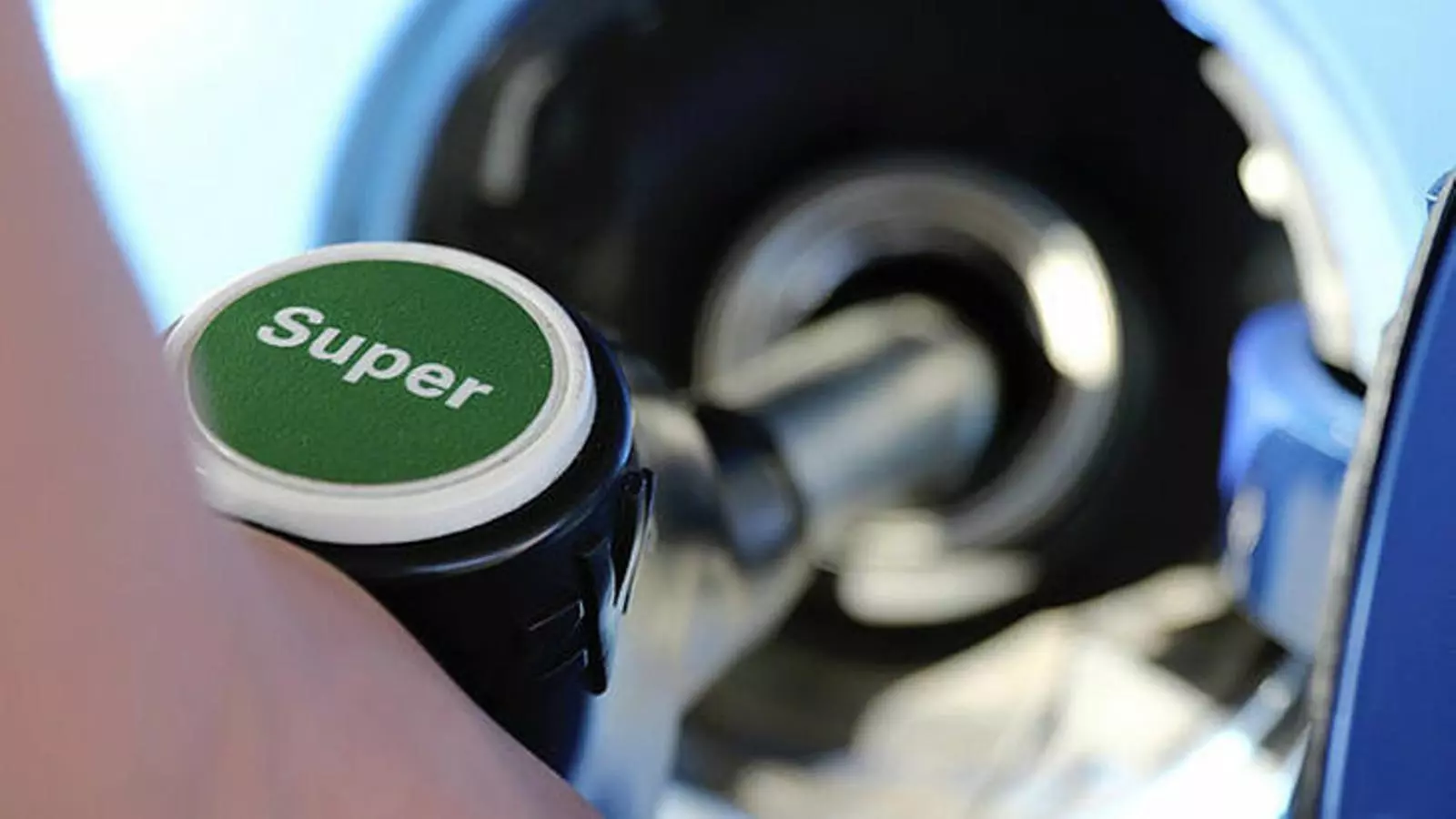 Els carburants han augmentat de preu més d'un 20% el darrer any