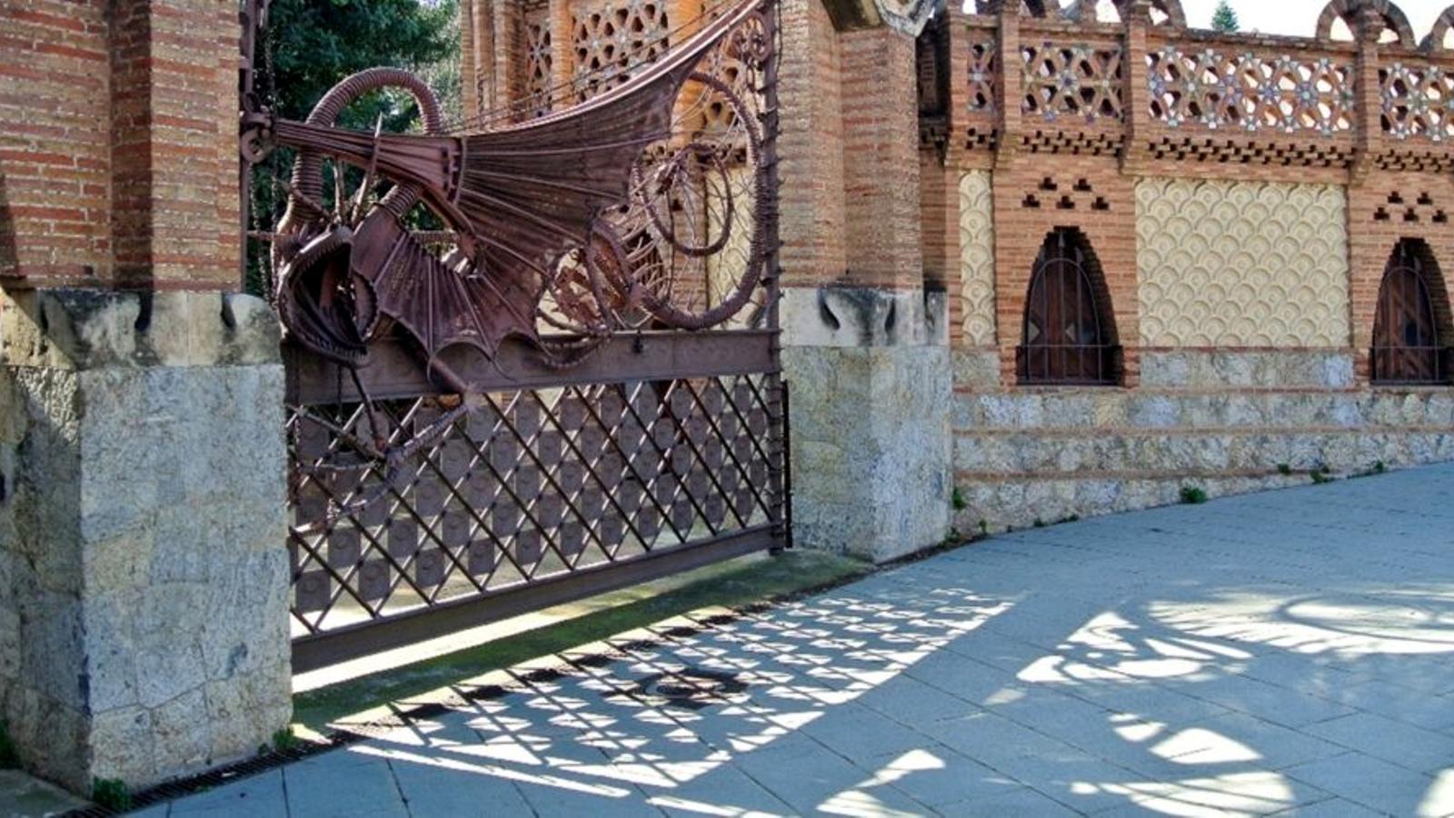 La Puerta del Dragón de los Pabellones de la Finca Güell