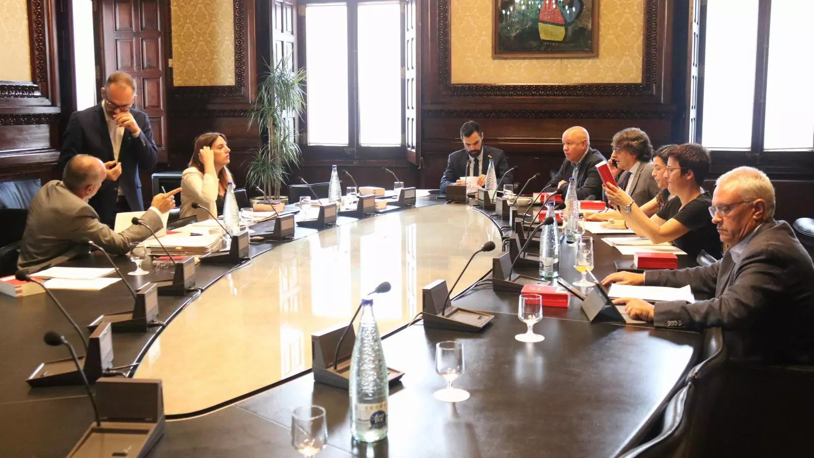 Reunió de l'última mesa del Parlament abans de vacances