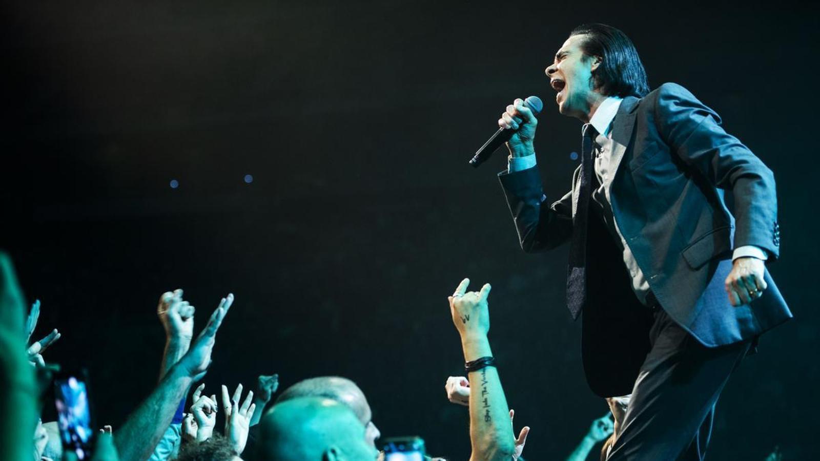 Nick Cave at the Palau Sant Jordi in 2024.