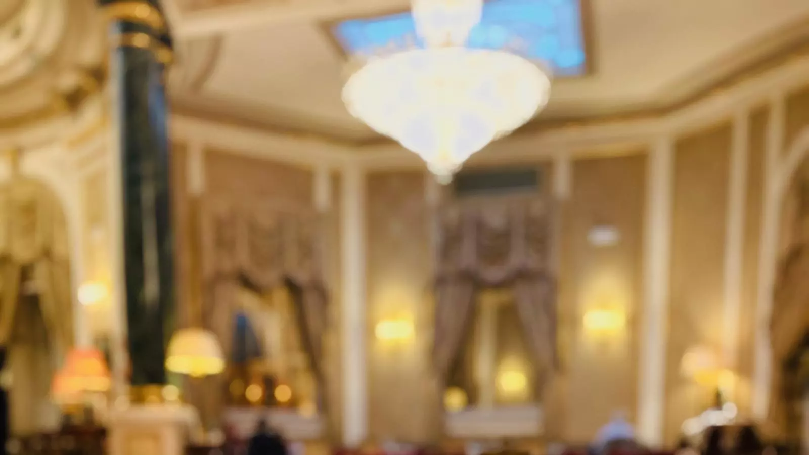 Menú de la primera ruta gastronòmica Ametller Origen servit al restaurant l'Éclair de l'hotel El Palace de Barcelona