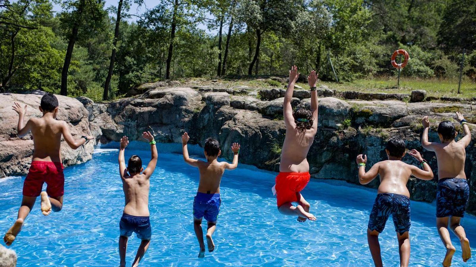 Niños en un campamento de verano.