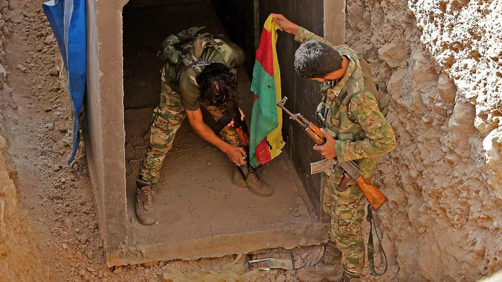 Dos soldats de les milícies controlades per Turquia.