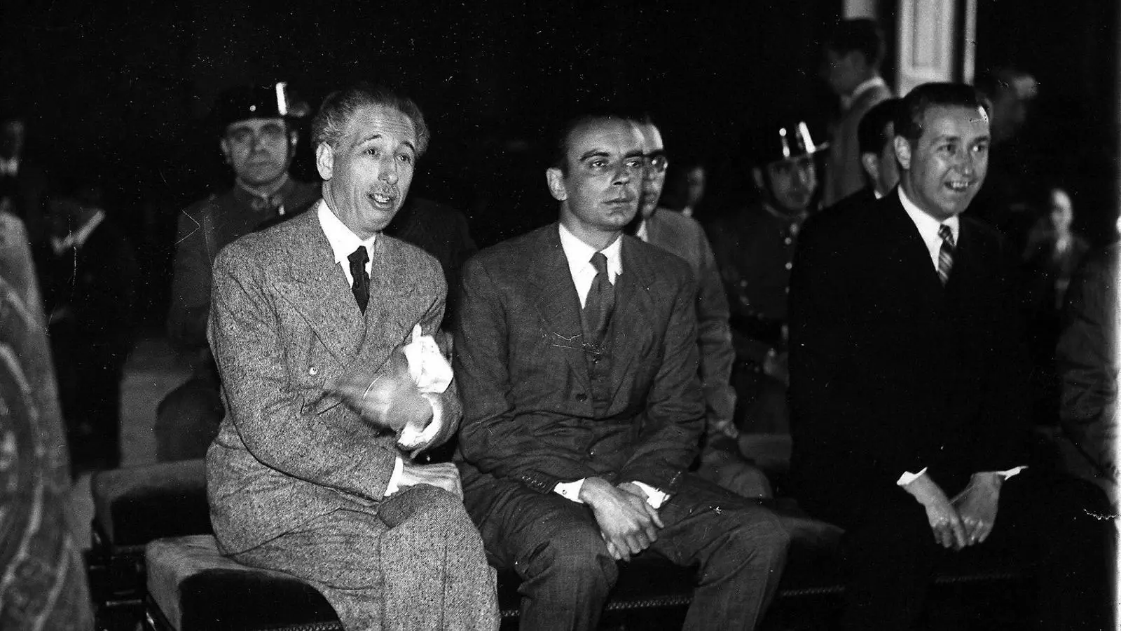 L’expresident Lluís Companys i els consellers Joan Lluhí Vallescà i Martí Esteve al judici pels Fets d’Octubre del 1934.