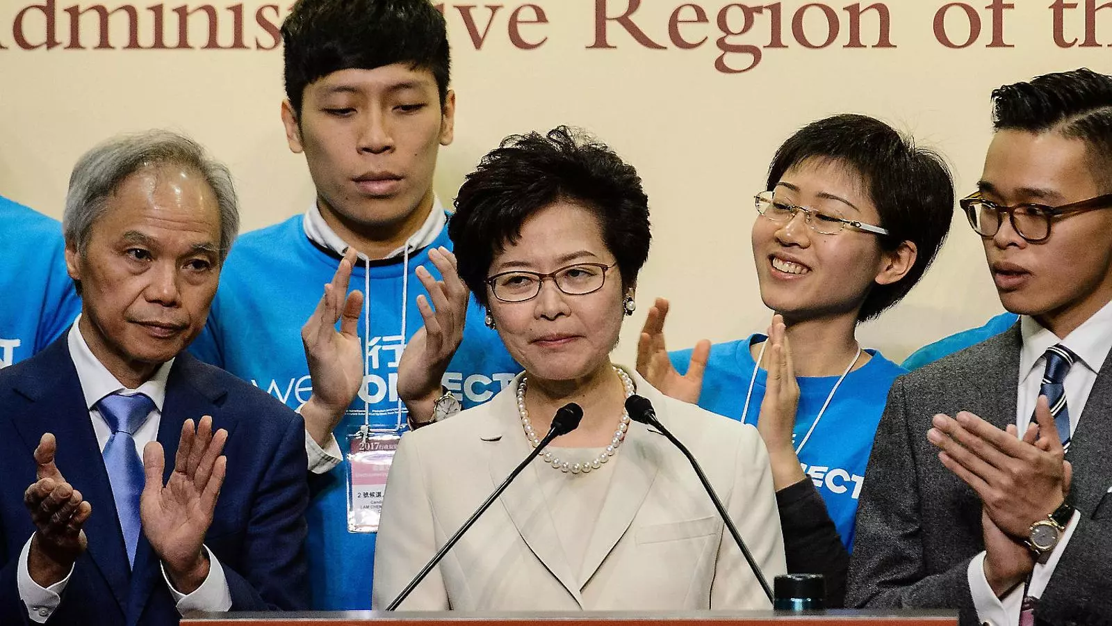 Carrie Lam després de la seva victòria ahir a Hong-Kong.