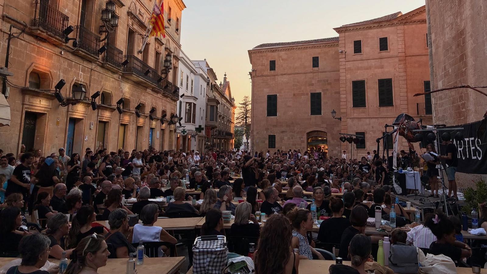 La manifestació contra la massificació turística a Menorca.