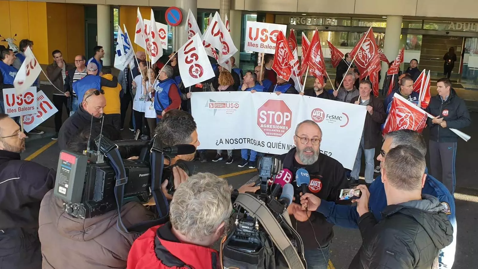 Concentració de vigilants de seguretat a Son Espases