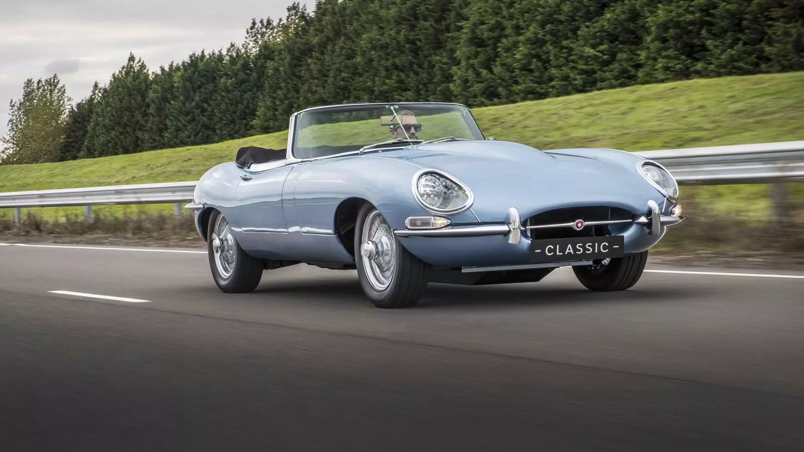 Jaguar presenta "el cotxe elèctric més bonic del món"