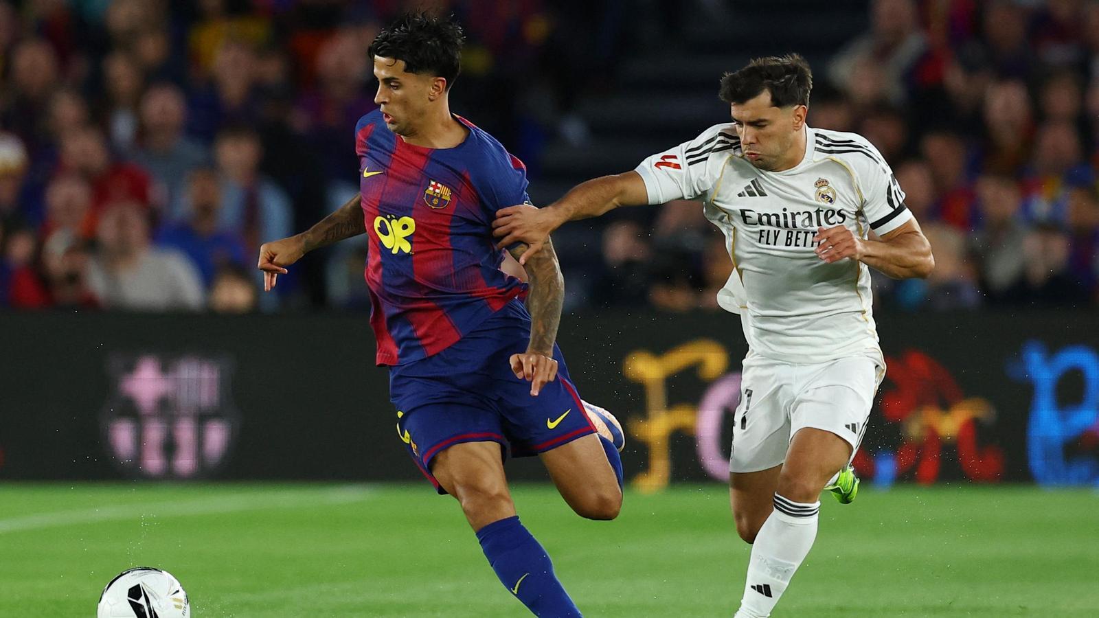 Soccer Football - LaLiga - FC Barcelona v Real Madrid - Spotify Camp Nou, Barcelona, Spain - May 10, 2026 FC Barcelona's Joao Cancelo in action with Real Madrid's Brahim Diaz REUTERS/Albert Gea
