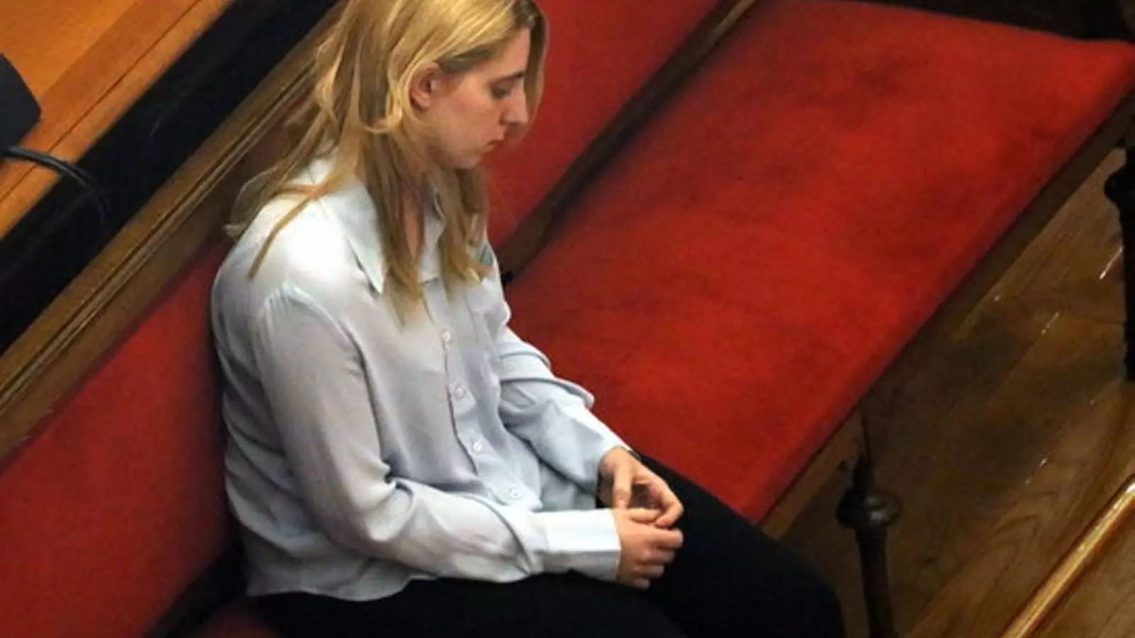L'acusada de matar el seu nadó tirant-lo pel cel obert al·lega que no recorda haver estat embarassada ni parir
