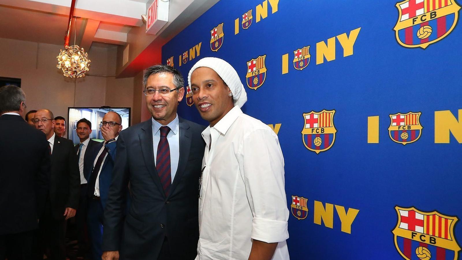 Bartomeu i Ronaldinho ahir a Nova York.