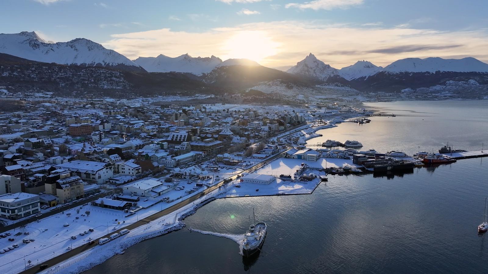 Vista aérea de la ciudad de Ushuaia.
