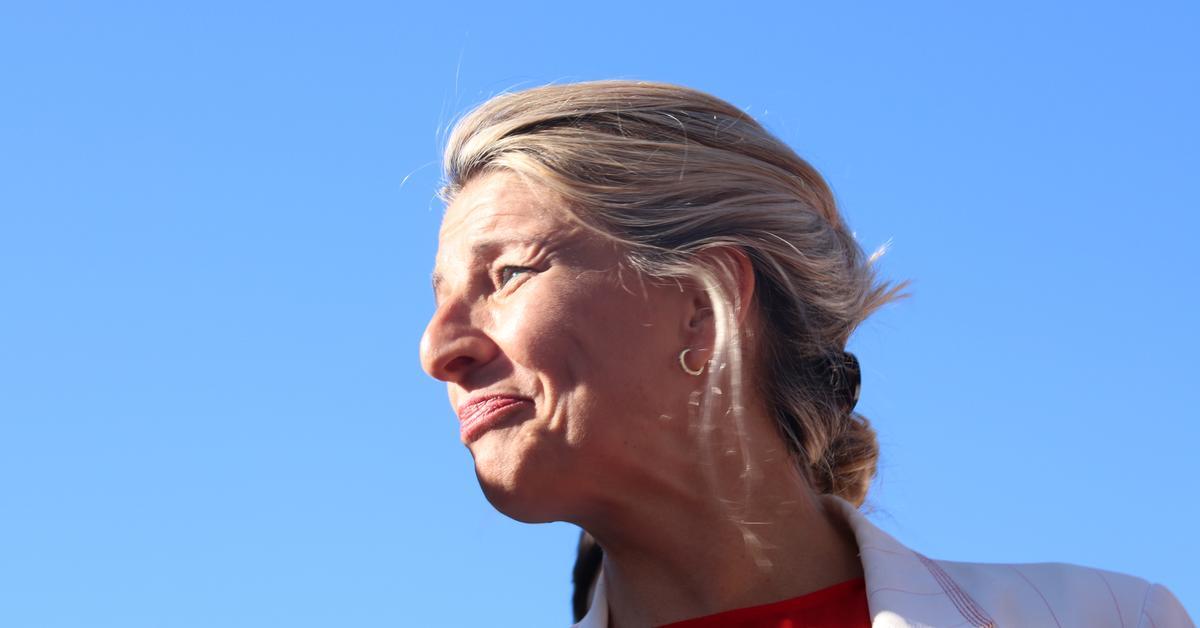 ヨランダ・ディアス、9-J選挙の結果を受けてスマール党の党首を辞任