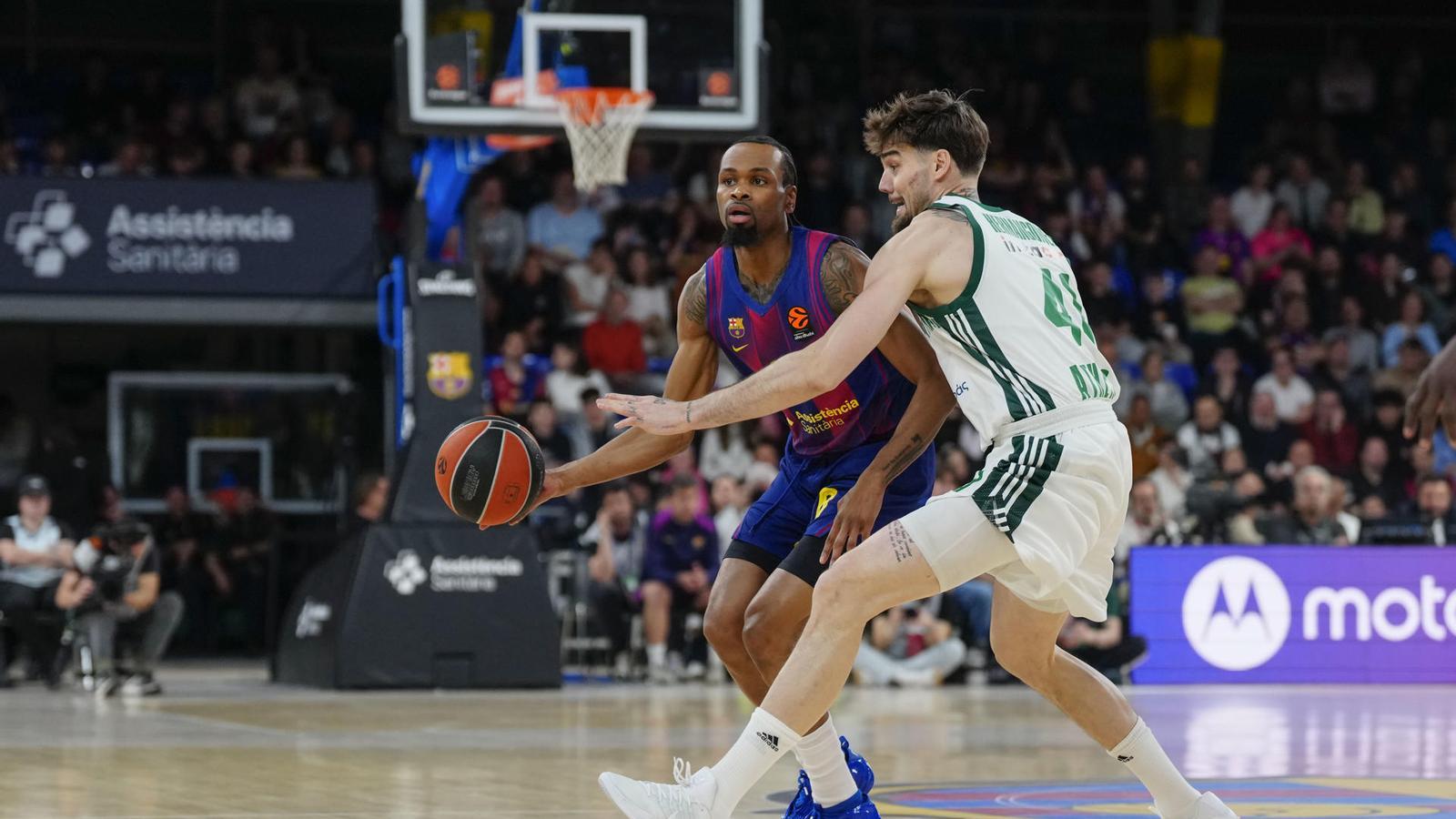 Kevin Punter and Juancho Hernangómez.