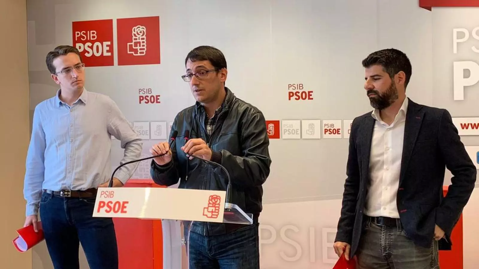 Marc López, Iago Negueruela i Javier de Juan, durant la roda de premsa d'aquest dimarts.