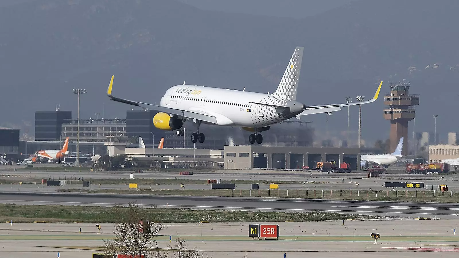 Vueling és la principal aerolínia de l’aeroport del Prat, molt per davant de la resta.