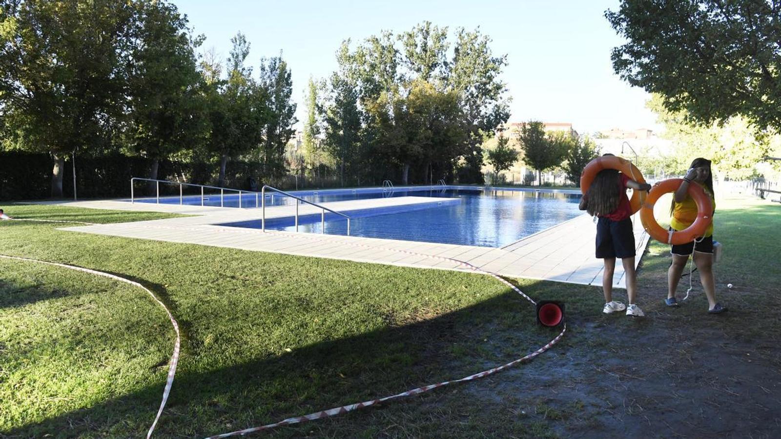 Lleida City Council temporarily closed the Balàfia municipal swimming pool after detecting feces in the water and activating the health protocol.