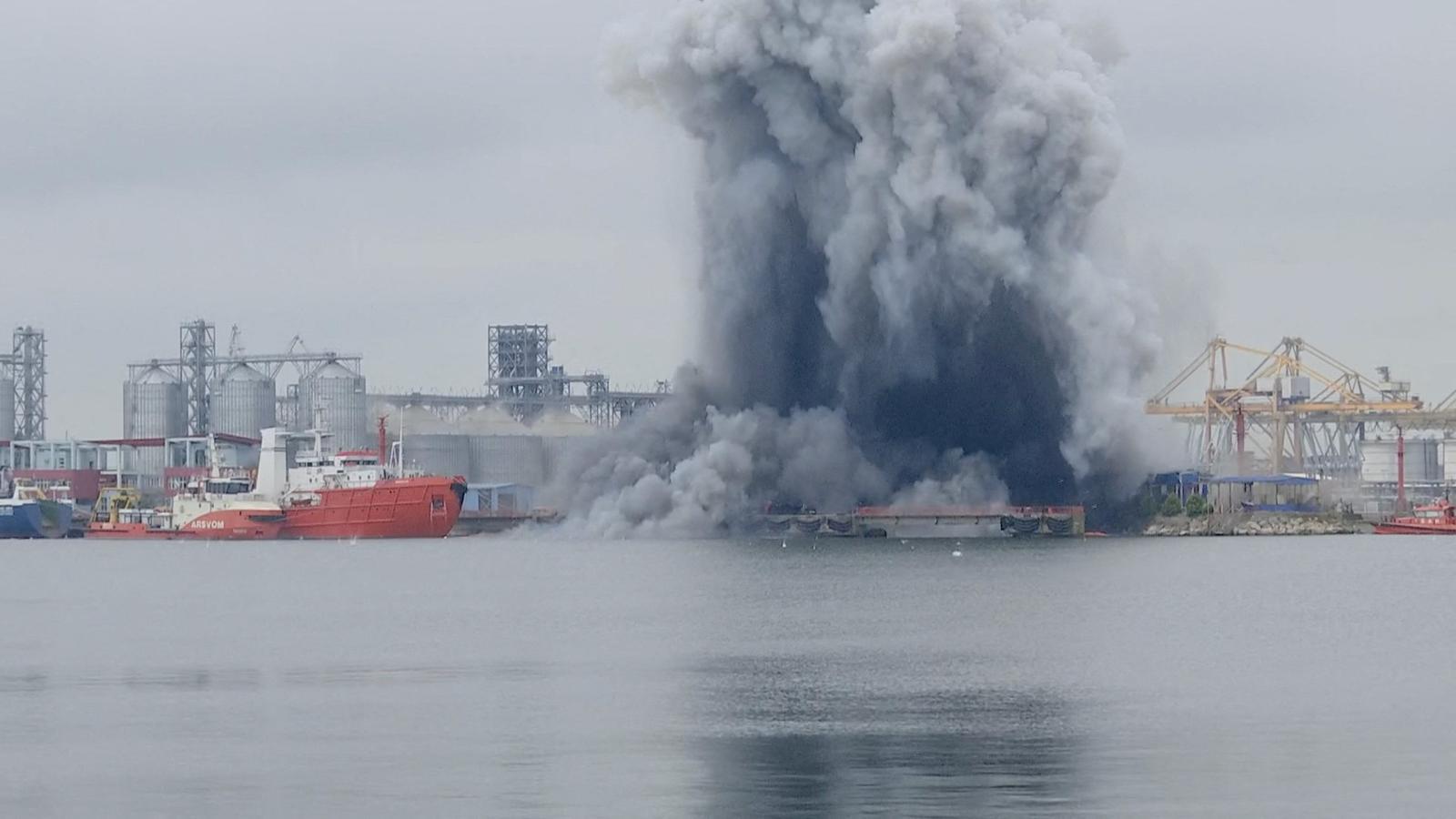 El puerto de Constanza, en Rumanía, tras la explosión de un dron marino.