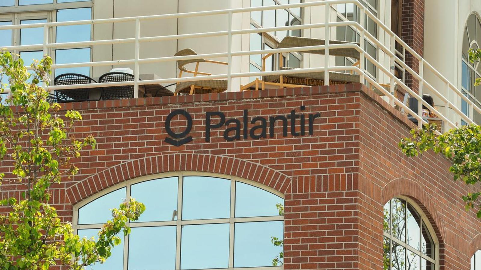 El logotipo de la empresa de análisis de datos Palantir.