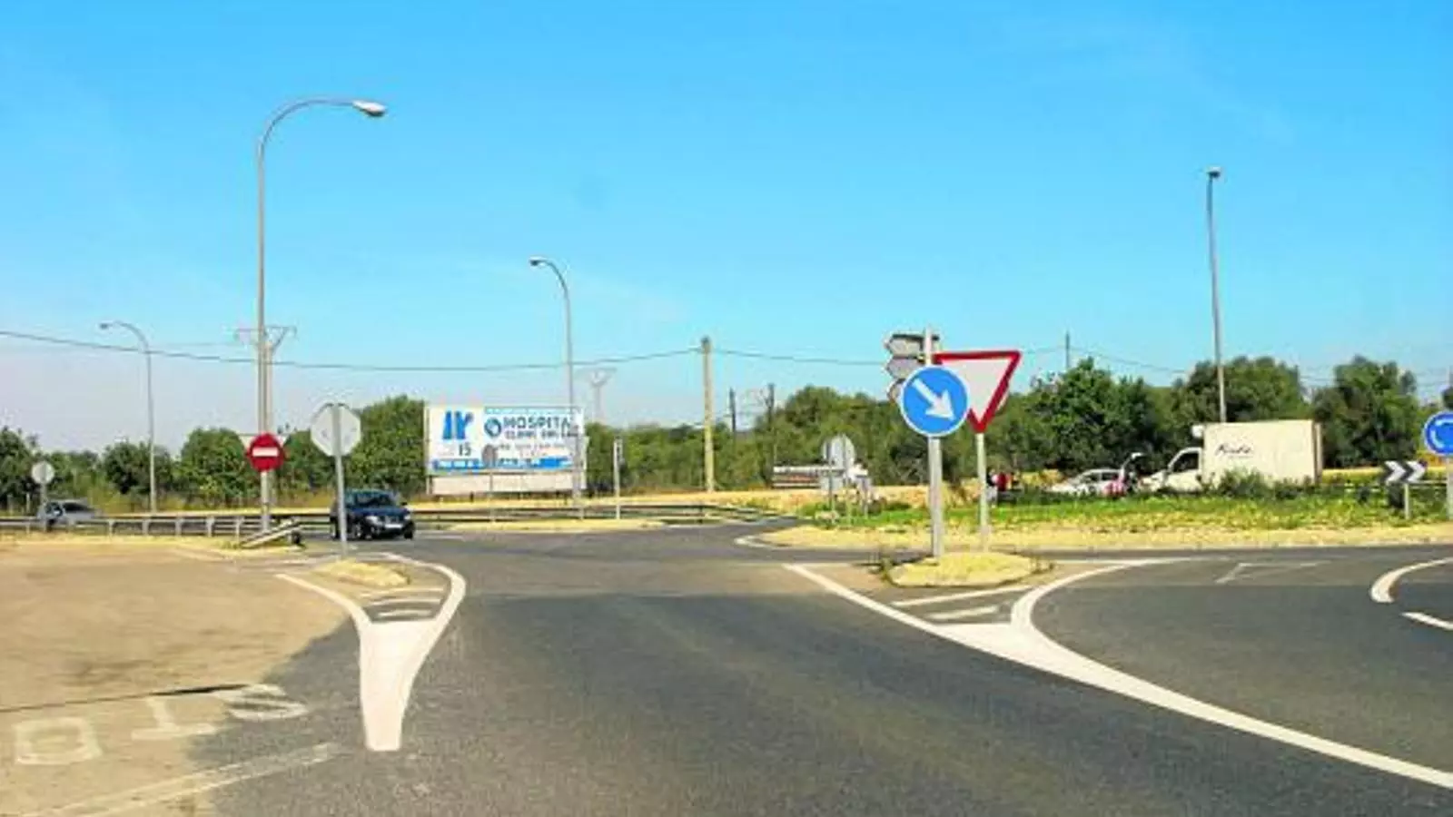 MÉS VÍCTIMES DE L’APOSTA PEL COTXE PRIVAT
Quan encara queden expropiats per cobrar de la carretera Palma - Manacor, el Consell afectarà ara particulars de Campos just a l’entrada del poble.