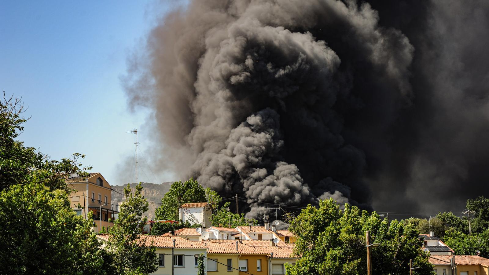 Residents of Òrrius confined due to a fire
