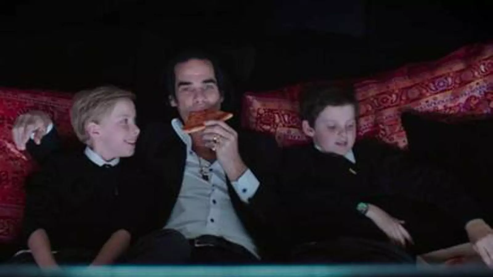 Nick Cave i els seus fills al documental '20.000 dies a la Terra'