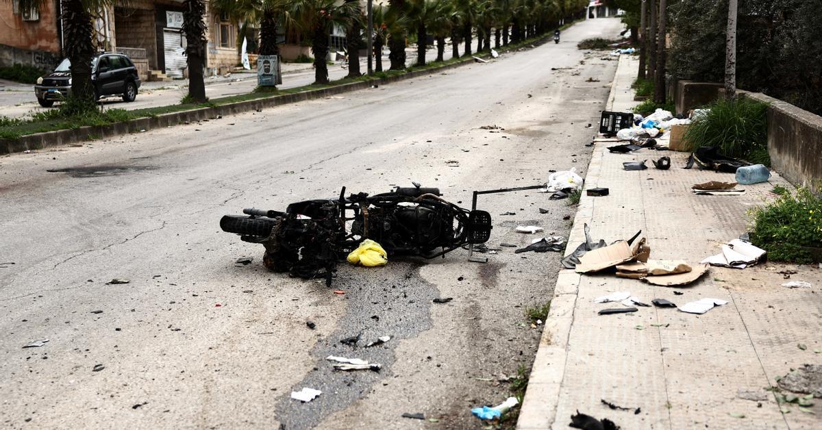 Dijous és a punt d’acabar… Abans d’anar a dormir, us recordem algunes de les notícies més llegides d'avui

1⃣ Trump torna a ampliar l'ultimàtum a l'Iran fins al 6 d'abril: "Les converses estan anant bé"