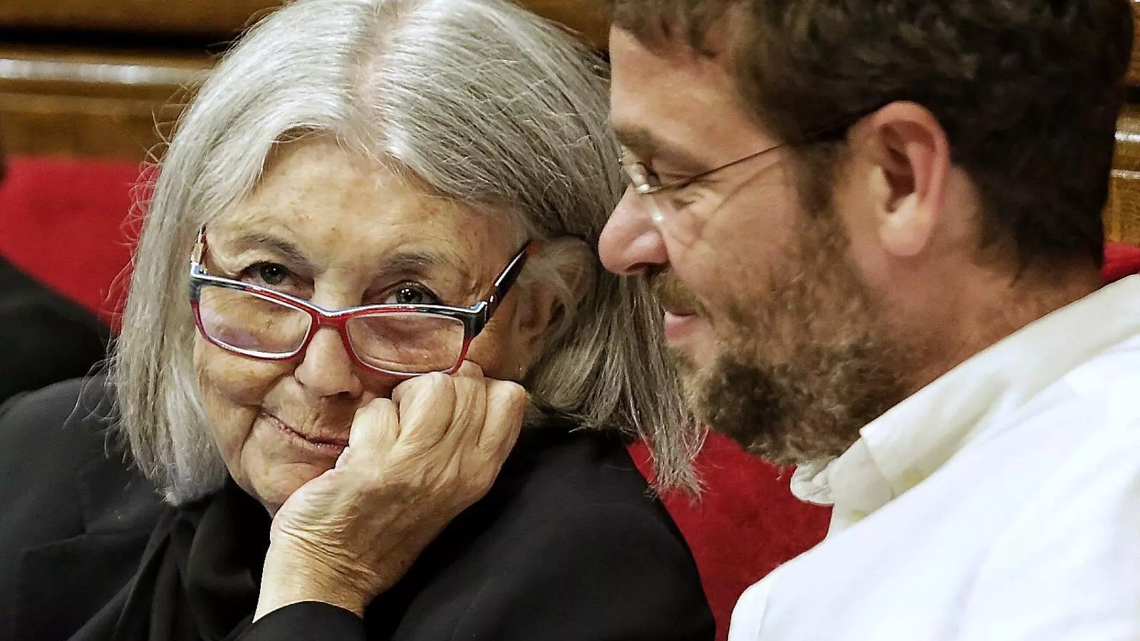 La diputada de Catalunya Sí que es Pot, Àngels Martínez (Podem), durant el ple en què es votava la llei del referèndum.