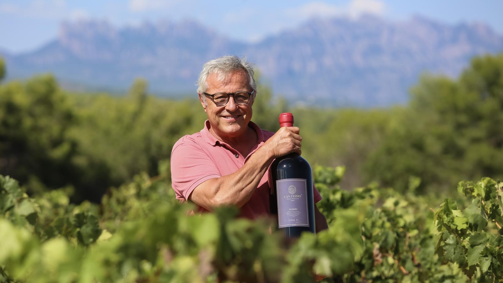 The president of the DO Penedès, Joan Huguet, in his vineyards, at the Can Feixes winery