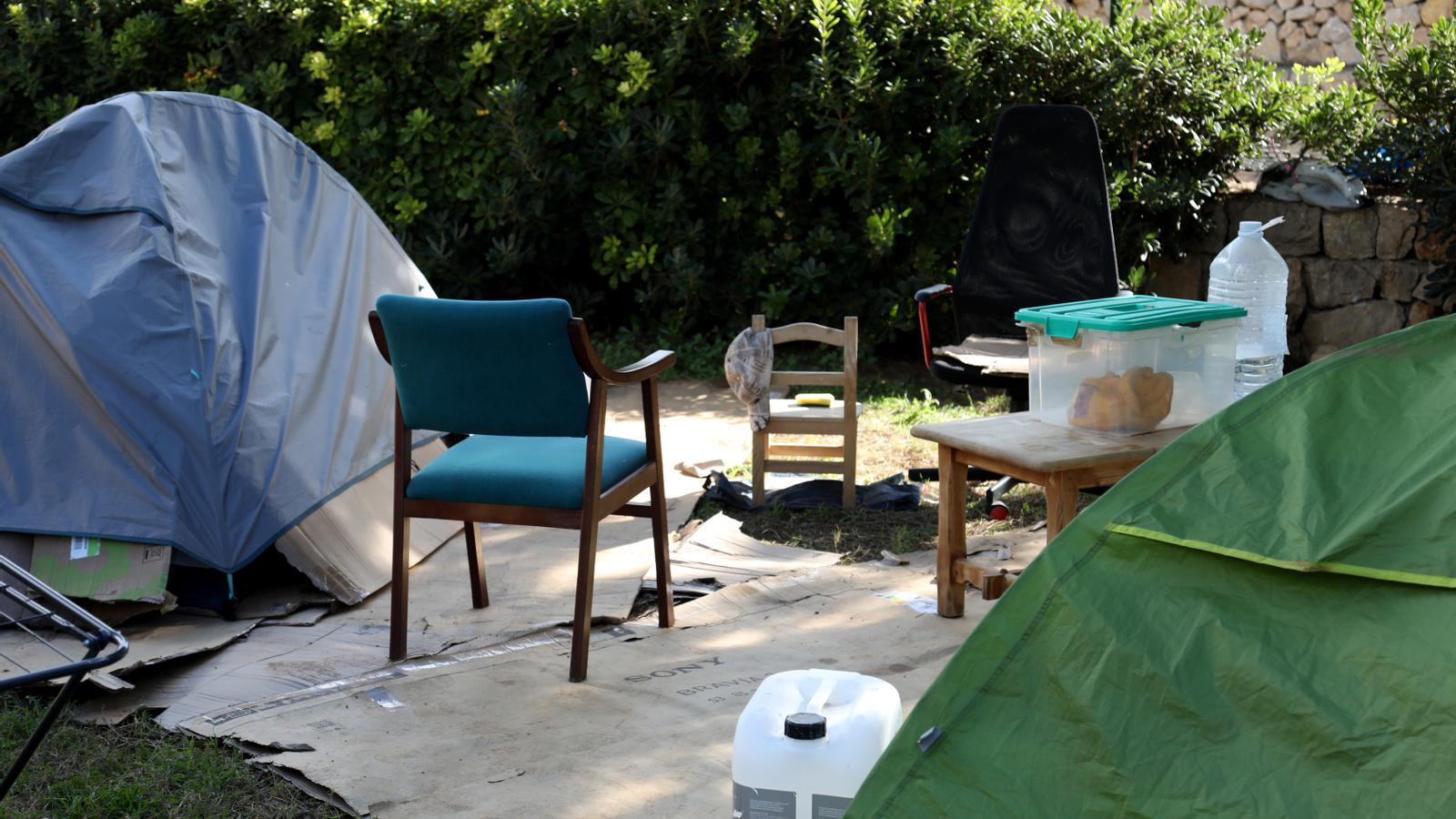 On islands that until recently applauded the increase in tourists, what has really increased is precariousness.