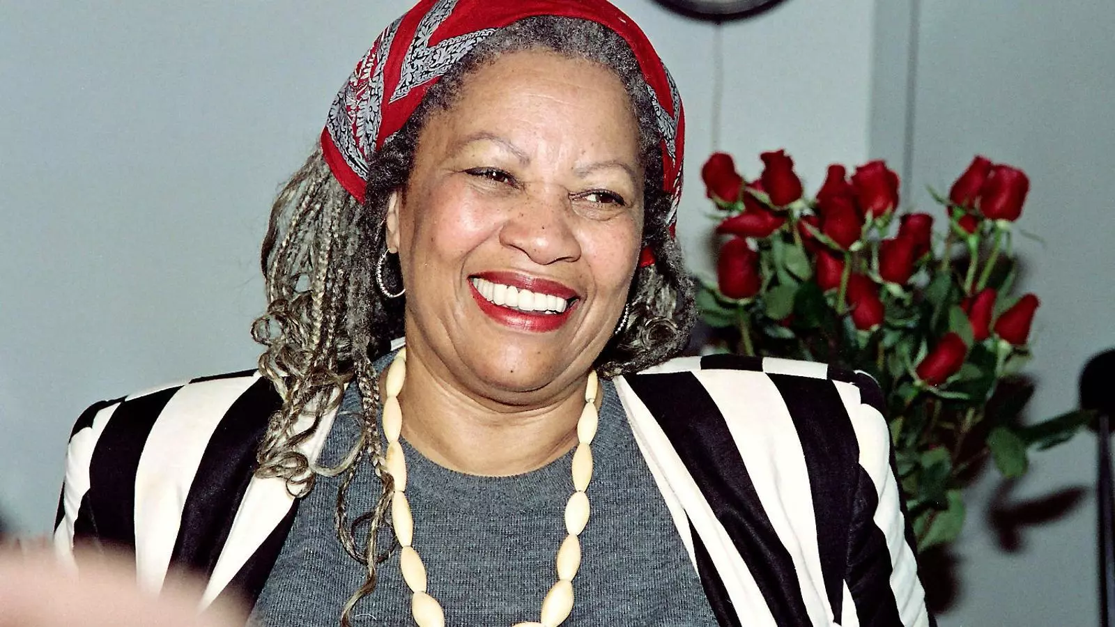 Toni Morrison al seu despatx de Princeton el 1993 després de saber que havia guanyat el premi Nobel de literatura.